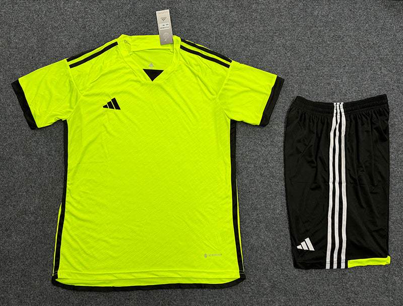 Conjunto Treino Adidas Own The Run - AEROREADY